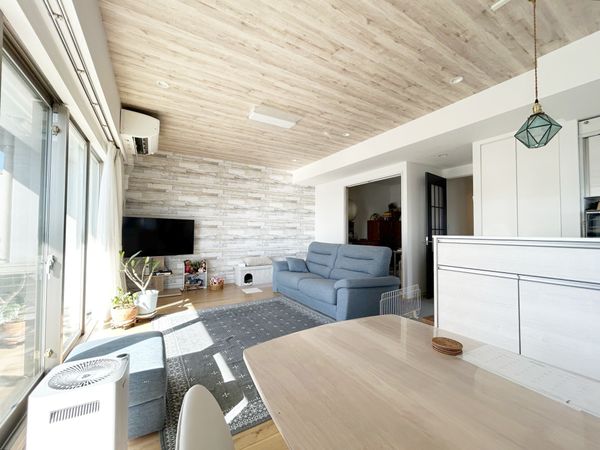 ワンダーベイシティSAZAN リビング ワンダーベイシティSAZAN リビング