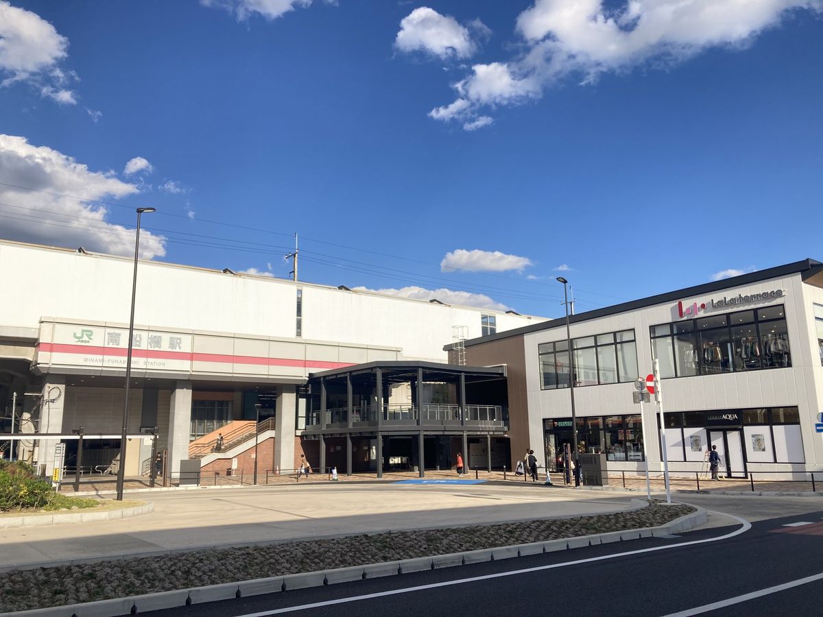ワンダーベイシティSAZAN 南船橋駅(約610m) 南船橋駅(約610m)