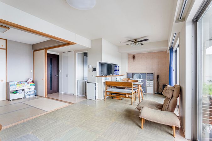 ワンダーベイシティSAZAN リビング ワンダーベイシティSAZAN リビング