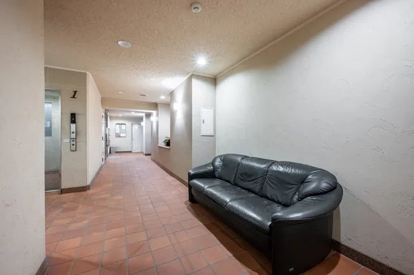 共用部（マンション1階部分）