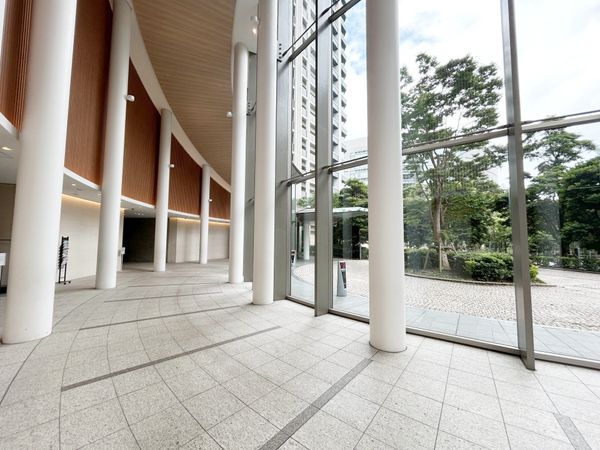 スカイズタワー&ガーデン エントランス