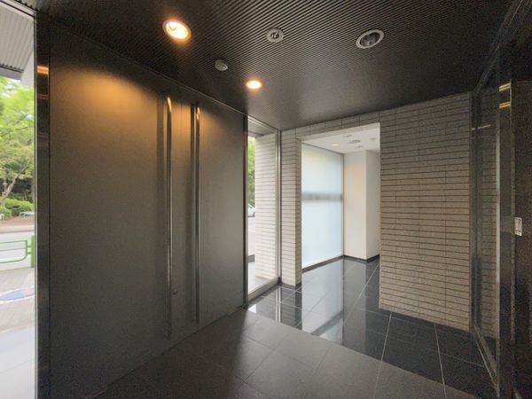 レグノヴェール明石町 エントランス