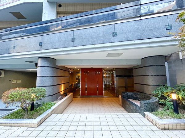 ジェイパーク渋谷神泉 エントランス ジェイパーク渋谷神泉 エントランス