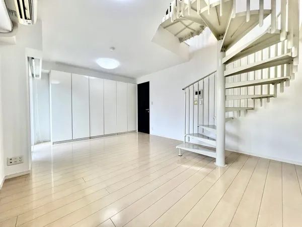 3階洋室部分も約13.2帖とゆとりのある大きさで、お使いいただきやすい形です。