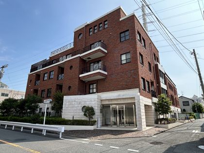 デューク・スカーラ成城 外観