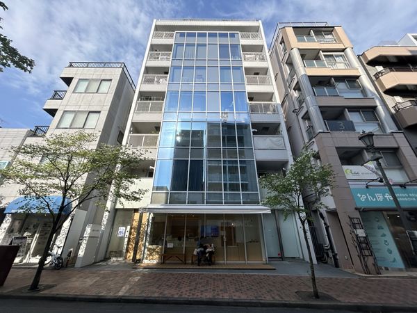 グラスタワー 外観