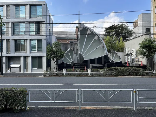 前面道路は航研通り