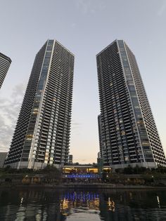 ドゥ・トゥール EAST 外観