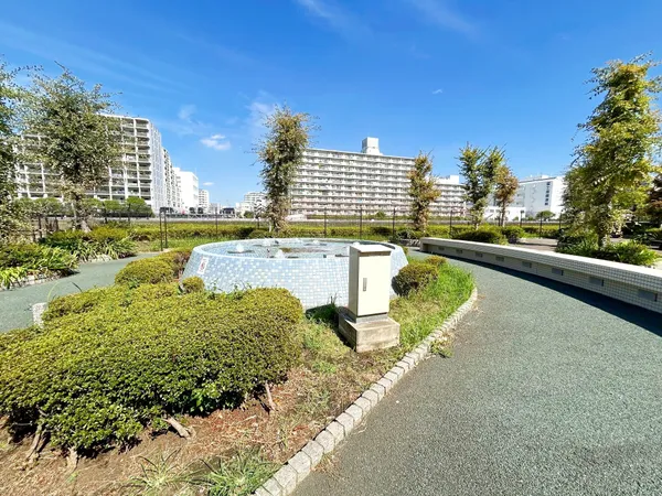 キャナルガーデン