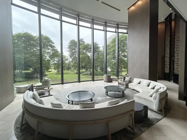 ガーデンラウンジ