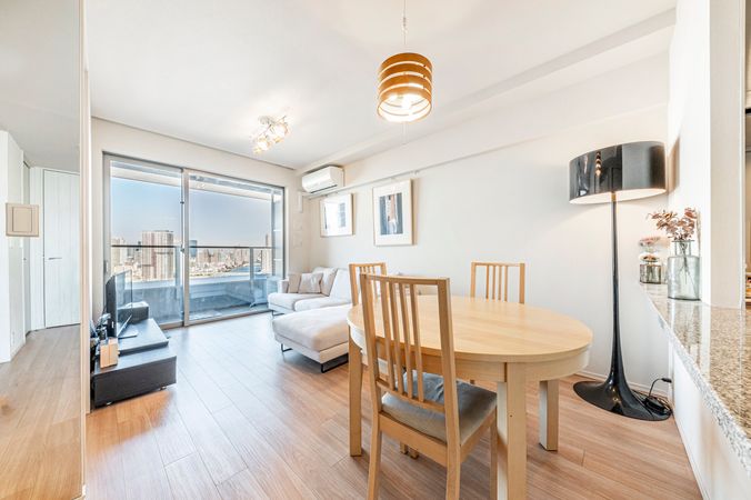 スカイズタワー&ガーデン リビング