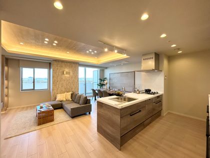 W Comfort Towers EAST リビング