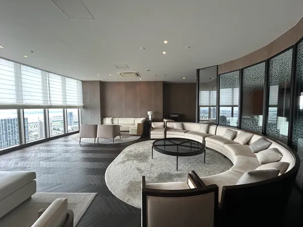 ビューラウンジ【サンライズ】