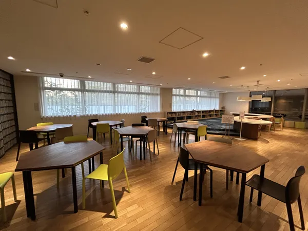 クリエーターズラウンジ