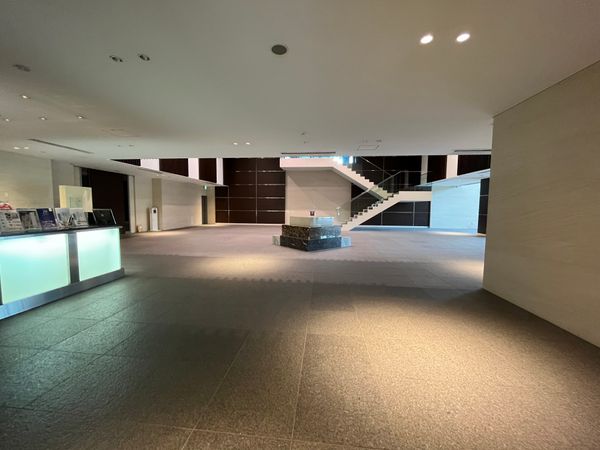 BEACON Tower Residence エントランス BEACON Tower Residence エントランス
