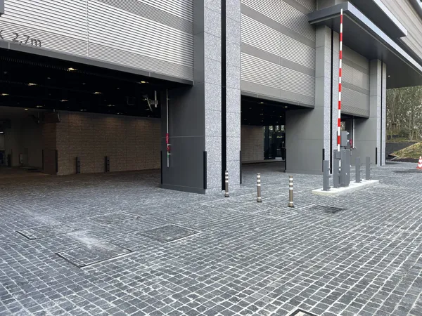 駐車場入口