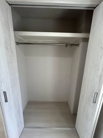 【3階収納】クローゼットもしっかりと確保されています。住空間を広く有効的に使うことができます。