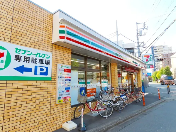徒歩2分。