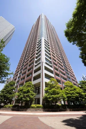 【THE KOSUGI TOWER】49階建て総戸数689戸の制震構造タワーマンションの12階部分。通風・眺望良好な北西角住戸です