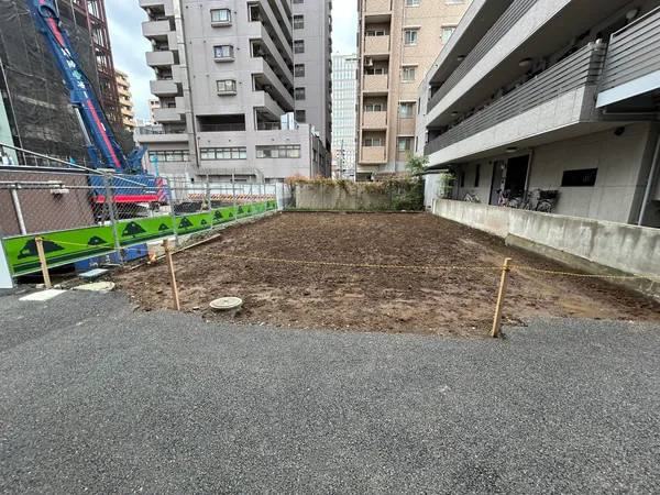 現地