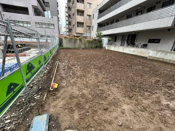 現地