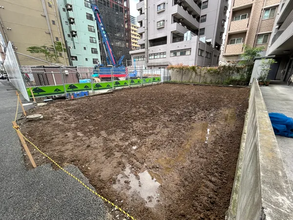 現地