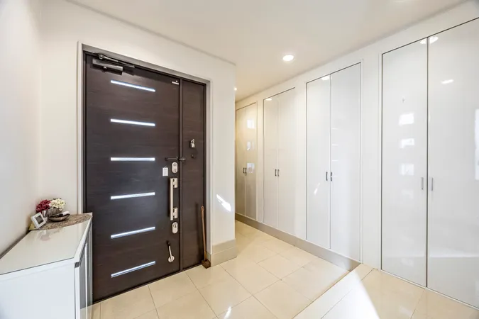 【玄関ホール】