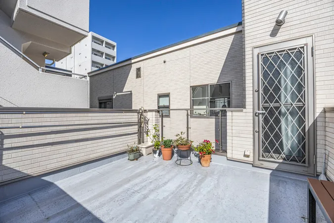 【ルーフバルコニー】