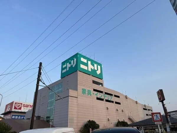 徒歩9分。