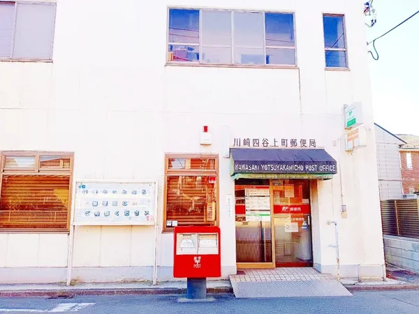 徒歩5分。