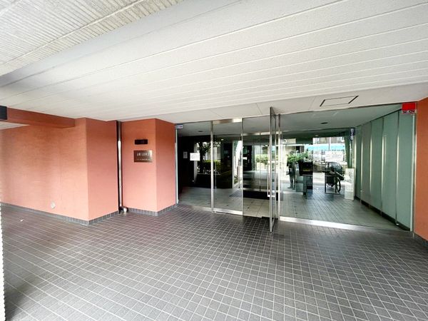 アデニウム川崎桜川公園 エントランス