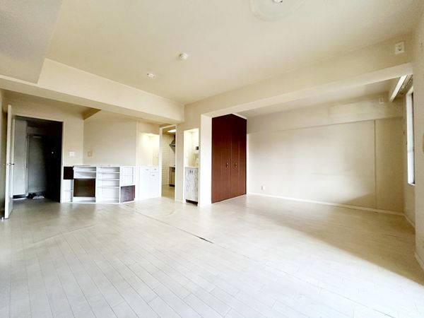 クレッセントユーパリノスの丘パームヒルズ リビング クレッセントユーパリノスの丘パームヒルズ リビング