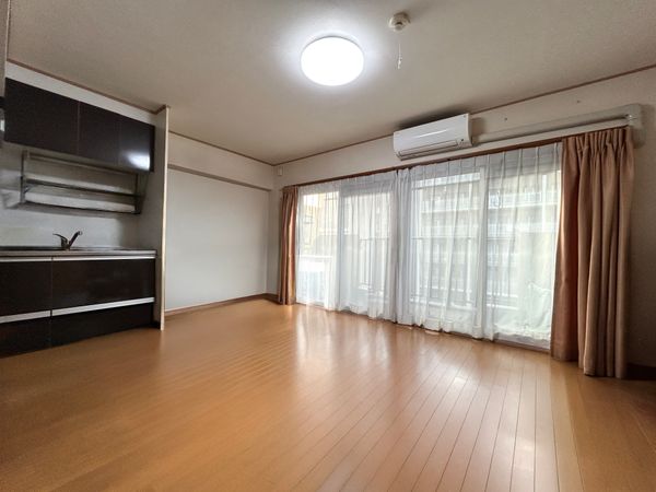 マリンシティダイヤモンドパレス リビング