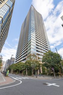 パークシティ中央湊 ザタワー 外観