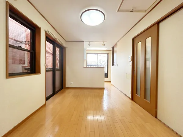 リビングダイニング