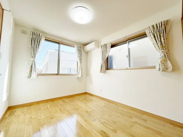 洋室（約５．２帖）