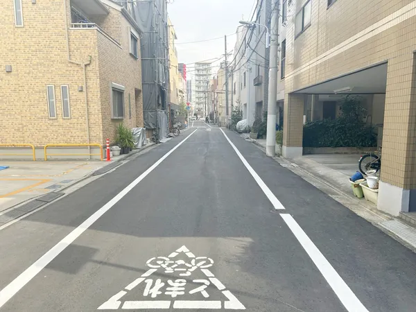 北側前面道路