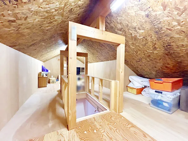 小屋裏収納