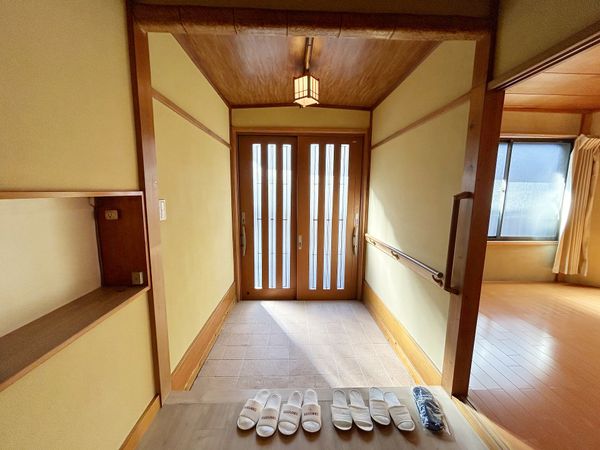荒川区荒川3丁目 借地権付戸建 玄関 荒川区荒川3丁目 借地権付戸建 玄関