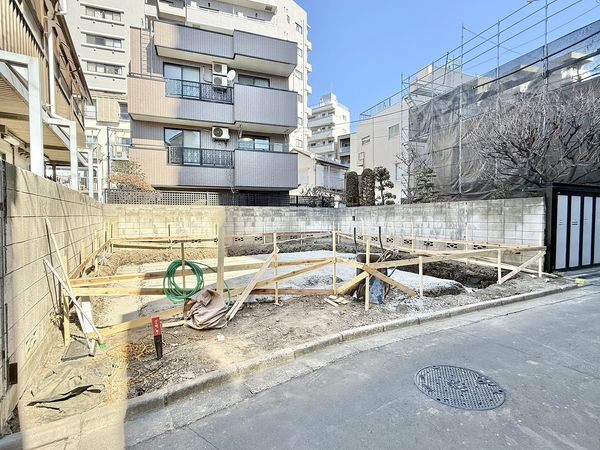 荒川区西日暮里1丁目 借地権付新築戸建 外観