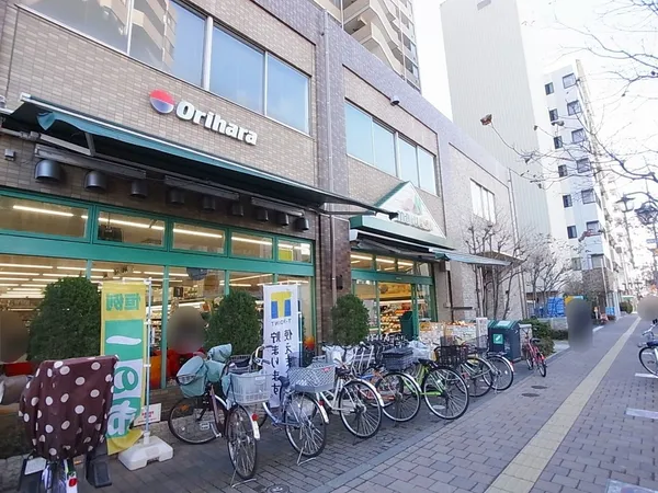 徒歩4分。