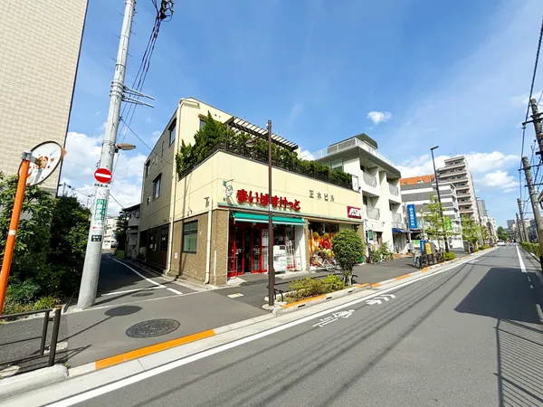 徒歩2分。