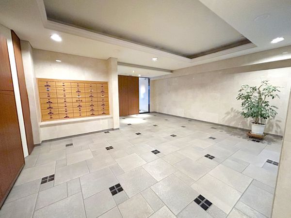 コスモ東日暮里グレイスフォルム エントランス