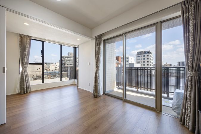 プレミアムレジデンス日暮里雅苑 リビング