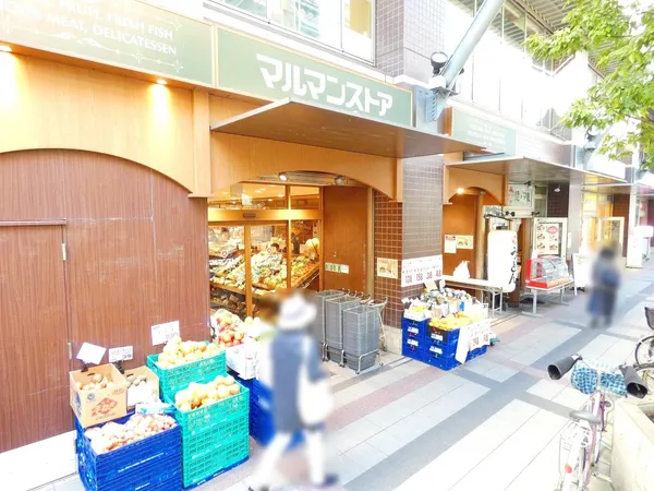 徒歩1分。