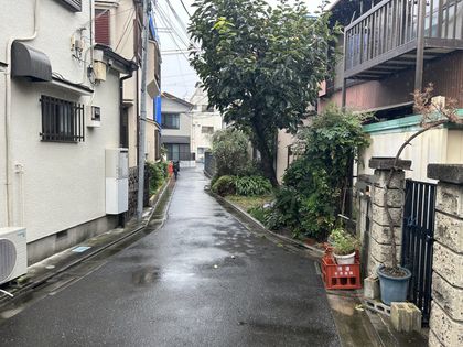 前面道路含む外観