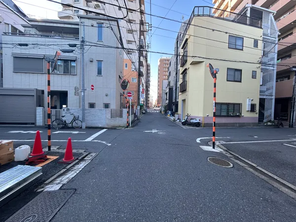 北側前面道路