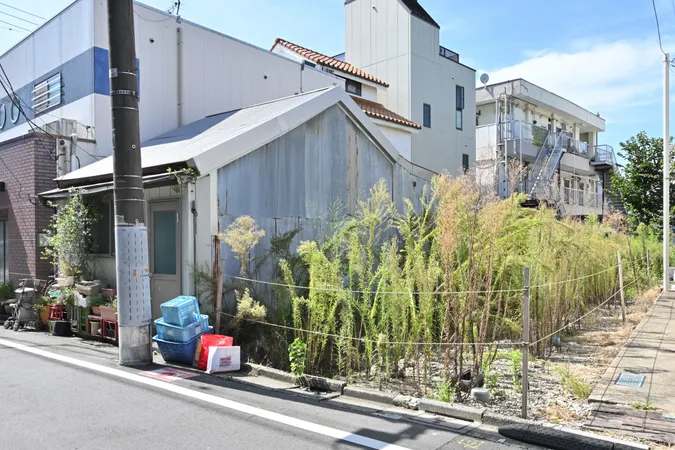 現地