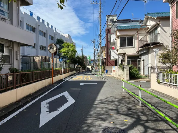 南側前面道路