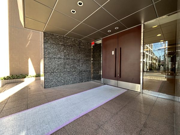 千住ミルディスⅡ番館(アトラスタワー北千住) エントランス